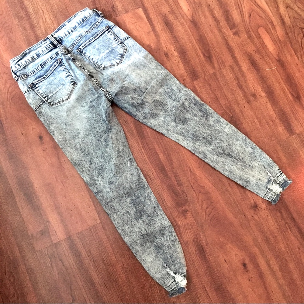 Acid-Wash Button-Fly Jeans - Picture 4 of 7